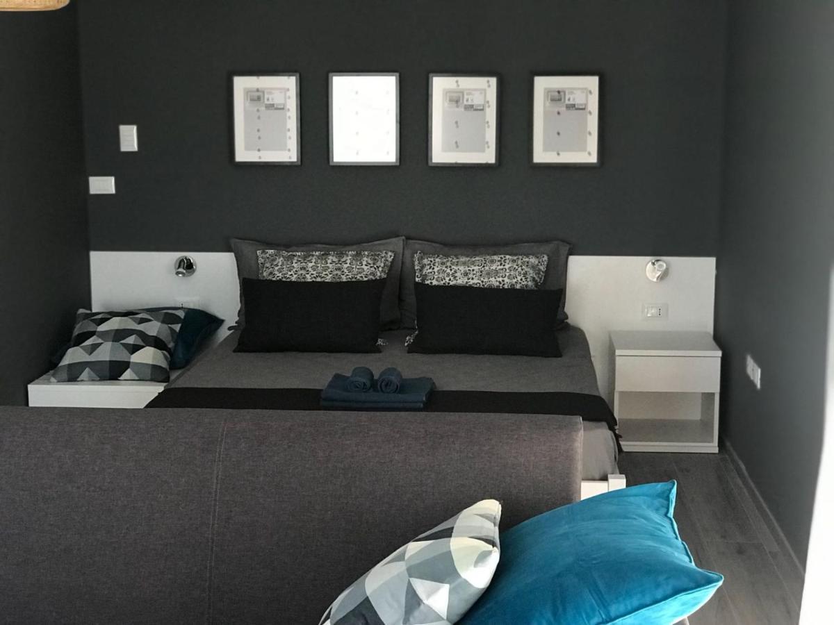 B&B Luxury Apartments Пулзано Екстериор снимка