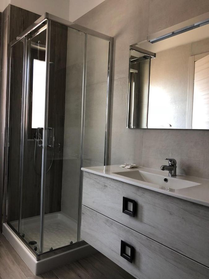 B&B Luxury Apartments Пулзано Екстериор снимка